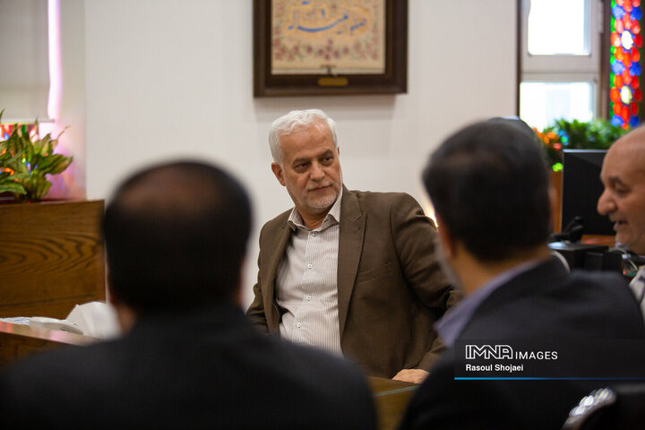 آیین تجلیل از فعالان دهه کرامت در اصفهان