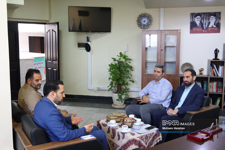 بازدید شهردار منطقه 4 اصفهان از خبرگزاری ایمنا