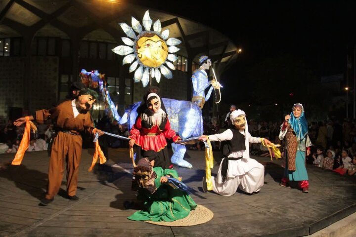 حضور نمایش «زاده قوس فلک» در جشنواره بین‌المللی تئاتر عروسکی تهران-مبارک