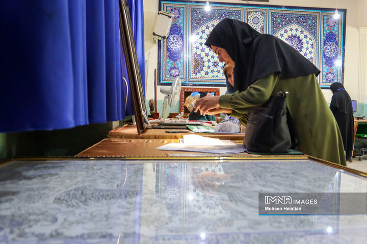 برگزاری کارگاه‌های صنایع دستی در ۹ ایستگاه متروی اصفهان/ افزایش ساعت خدمت‌رسانی به مسافران