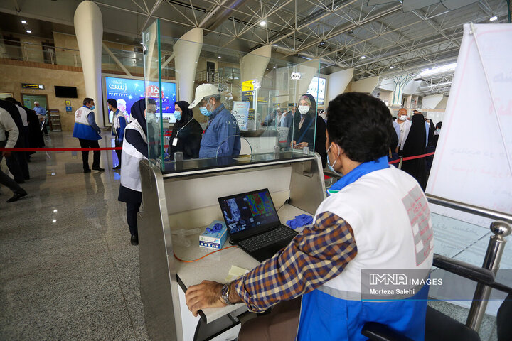 غربال‌گری بهداشتی حجاج در فرودگاه اصفهان / تاکنون مورد خاصی مشاهده نشده است
