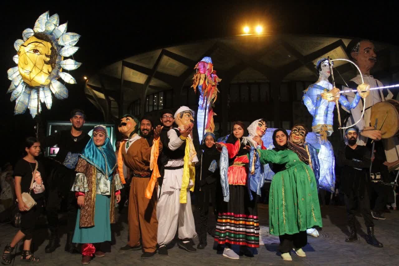 حضور نمایش «زاده قوس فلک» در جشنواره بینالمللی تئاتر عروسکی تهران-مبارک