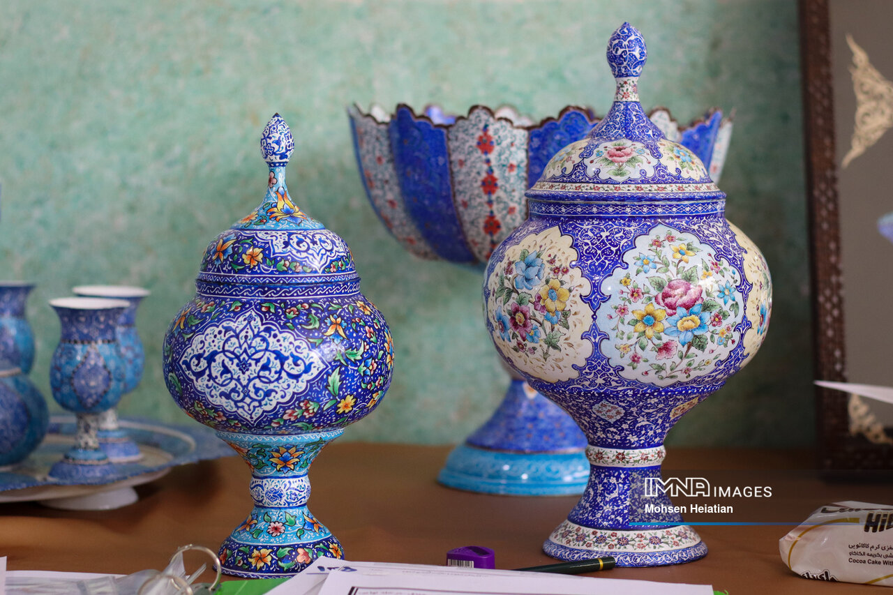 Isfahan, Bandar Abbas: discover enchanting cities of crafts and folk arts