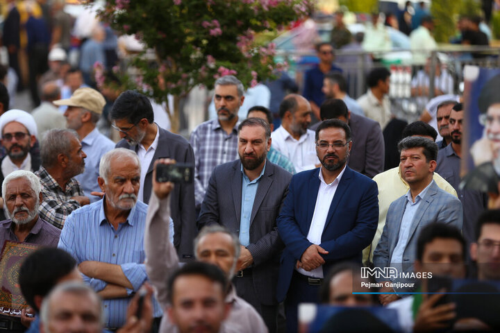 تجمع مردم اصفهان در مخکومیت اهانت به قرآن کریم