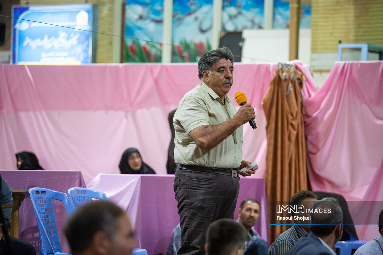 اهالی منطقه ۲ در دیدار با شهردار اصفهان چه گفتند؟