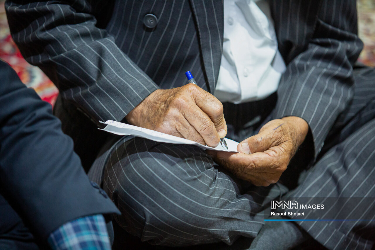 اهالی منطقه ۲ در دیدار با شهردار اصفهان چه گفتند؟