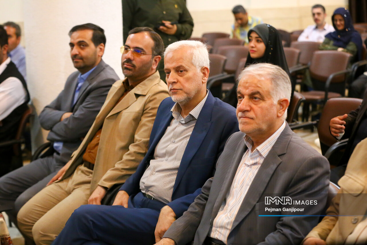 توزیع عادلانه خدمات در شهر، رویکرد مدیریت شهری ششم اصفهان/ مترو خدمت بیمنت برای شهروندان