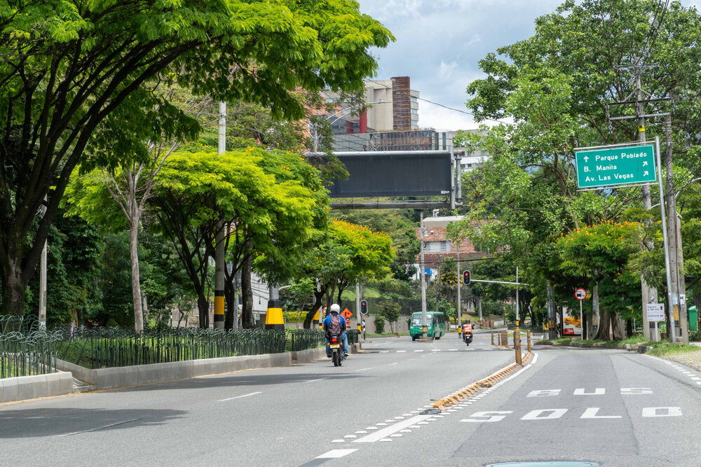 کاهش چشمگیر آلودگی و گرمای شهری با راهکار کلمبیایی‌ها