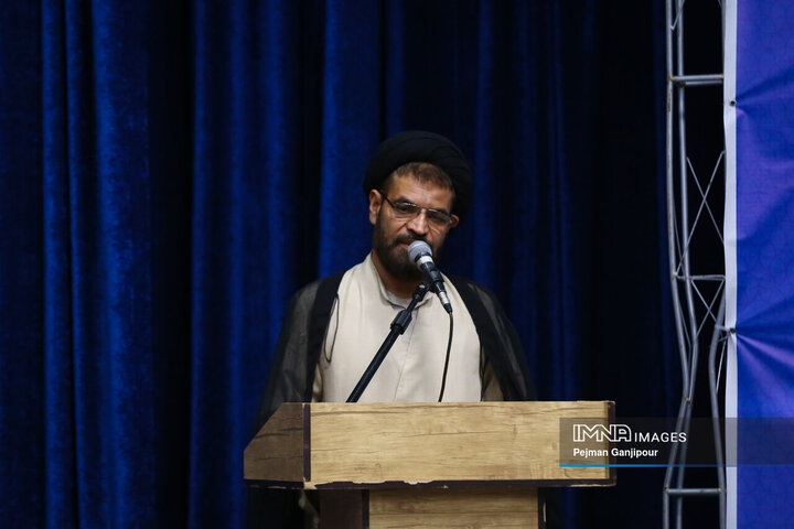 نشست صمیمانه استاندار اصفهان با نخبگان شهرستان اردستان