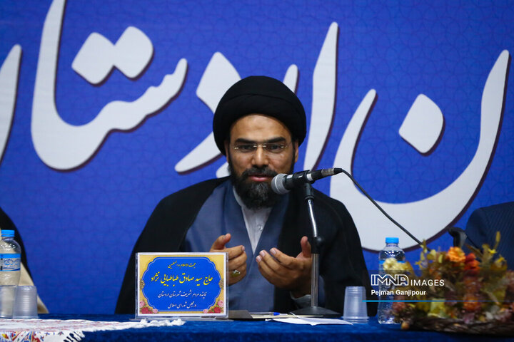 نشست صمیمانه استاندار اصفهان با نخبگان شهرستان اردستان