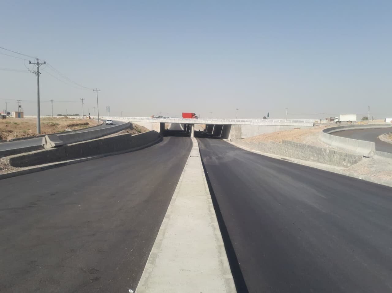 زیرگذر بهاران به محور رویان، آماده بهرهبرداری است