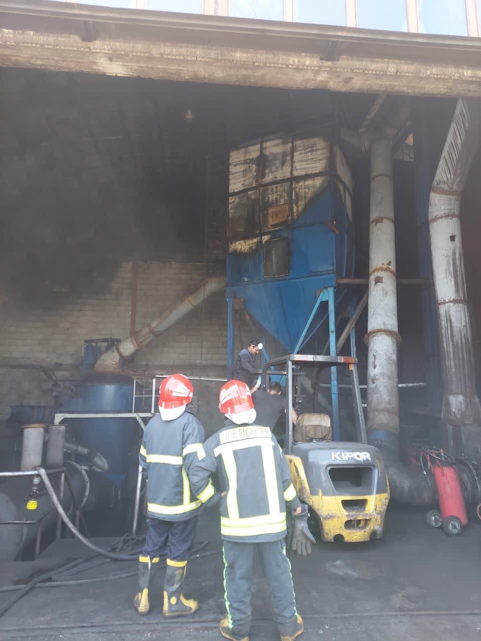 وقوع حریق در کوره ذوب پارس فولاد علویجه + عکس