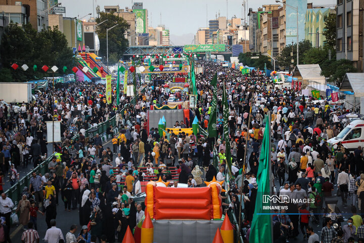 Iran marks Eid al-Ghadir with 10-km party
