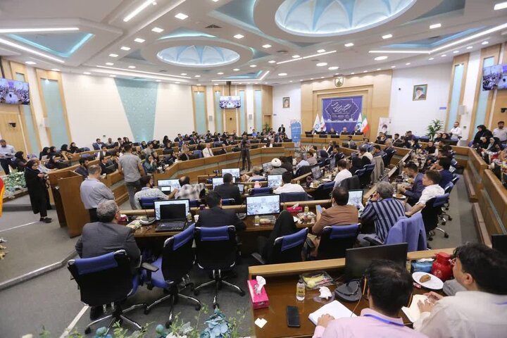 اختتامیه کنگره بین‌المللی دیپلماسی ملل در اصفهان آغاز شد