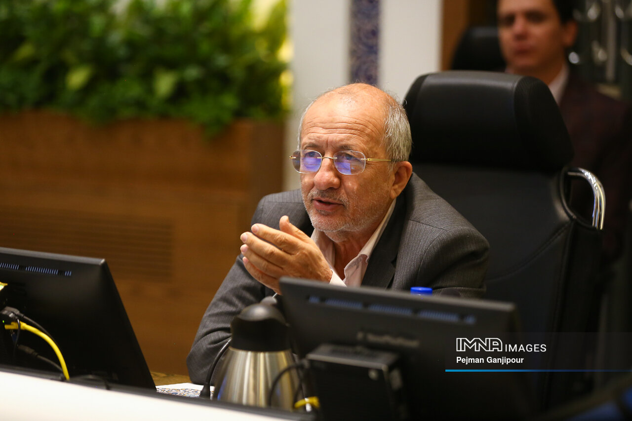 تصویب اساسنامه اصلاحی سازمان حملونقل ریلی شهرداری/ ایجاد حساب مالی برای کمک به آب اصفهان