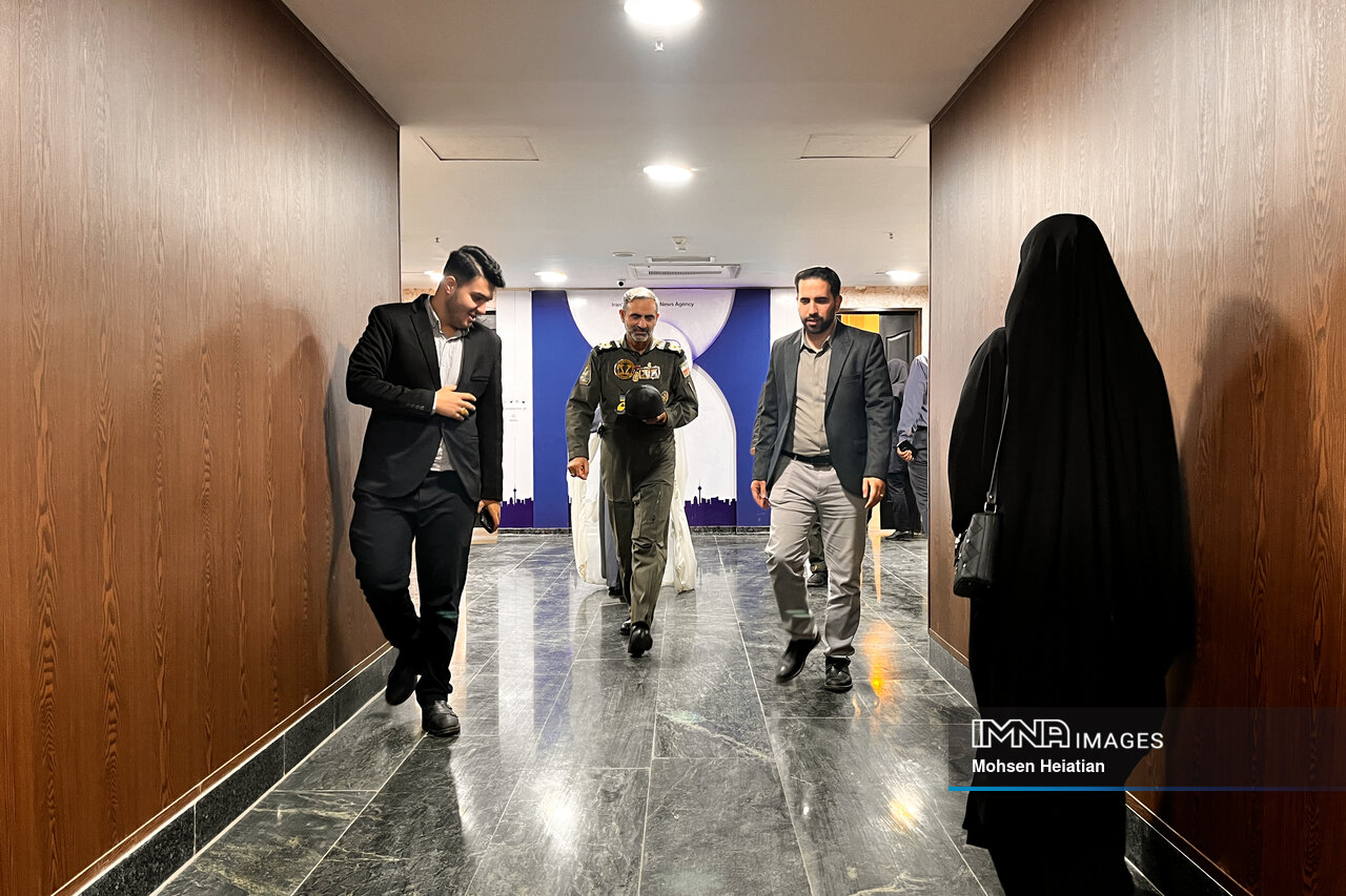 هوانیروز انقلابی؛ محبوب مردم-میدان دار آسمان