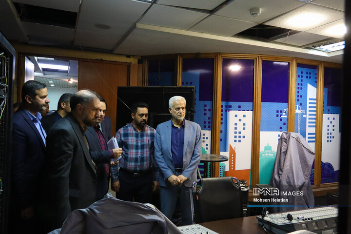 بازدید شهردار اصفهان از استودیو سیما و صدای شهر