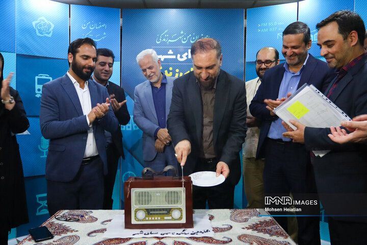 بازدید شهردار اصفهان از استودیو سیما و صدای شهر
