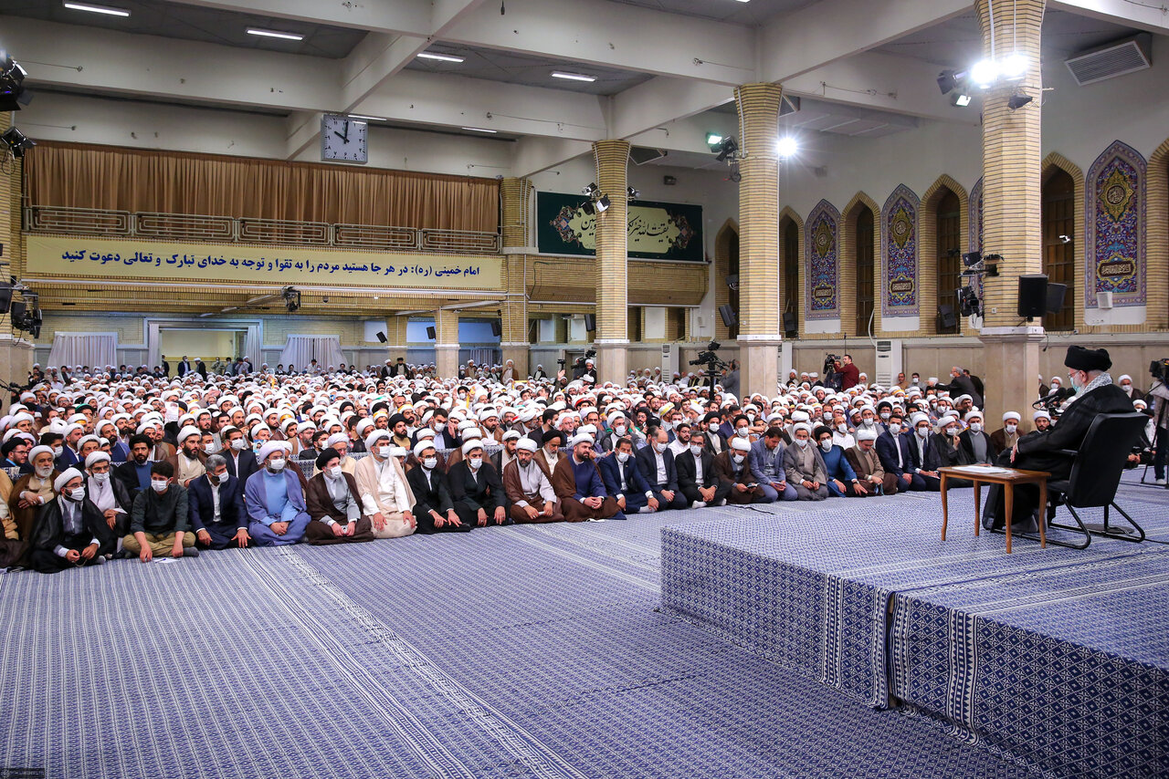 دیدار جمعی از مبلغان و طلاب حوزههای علمیه سراسر کشور با رهبر انقلاب