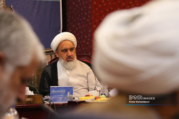 شصت‌و‌هشتمین اجلاس مجمع مشورتی رؤسای شوراهای اسلامی کلانشهرها و مراکز استان