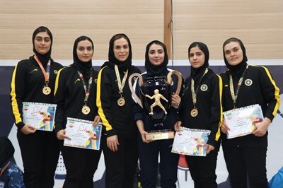 تیم شمشیربازی اپه سپاهان قهرمان لیگ برتر شد