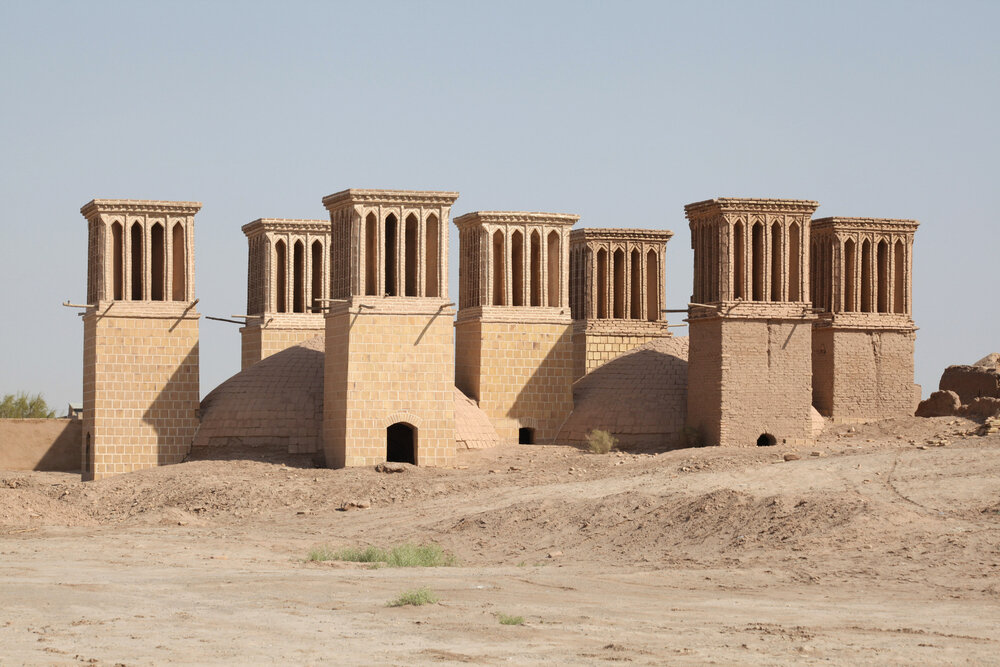 نقش عناصر معماری سنتی در خنکسازی شهرها