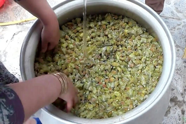 طرز تهیه عرق بیدمشک؛ هر آنچه که نیاز است بدانید!