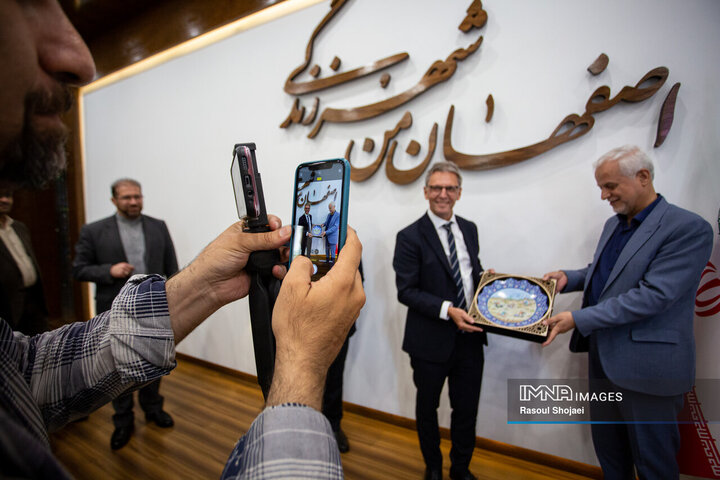 Isfahan ready to establish sister city agreement with Danish cities
