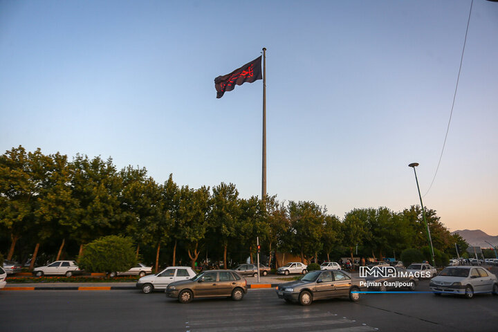 از اهتزاز پرچم عزای حسینی در میدان بزرگمهر تا تسهیل امور هیئت‌های مذهبی