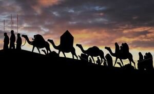 اینجا دختر، پدر را در آغوش گرفته است