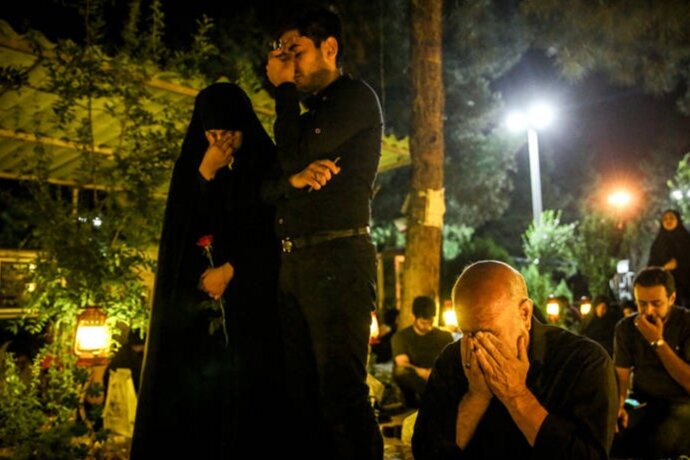 ز کودکی خادم این تبار محترمم ...