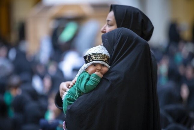 ز کودکی خادم این تبار محترمم ...