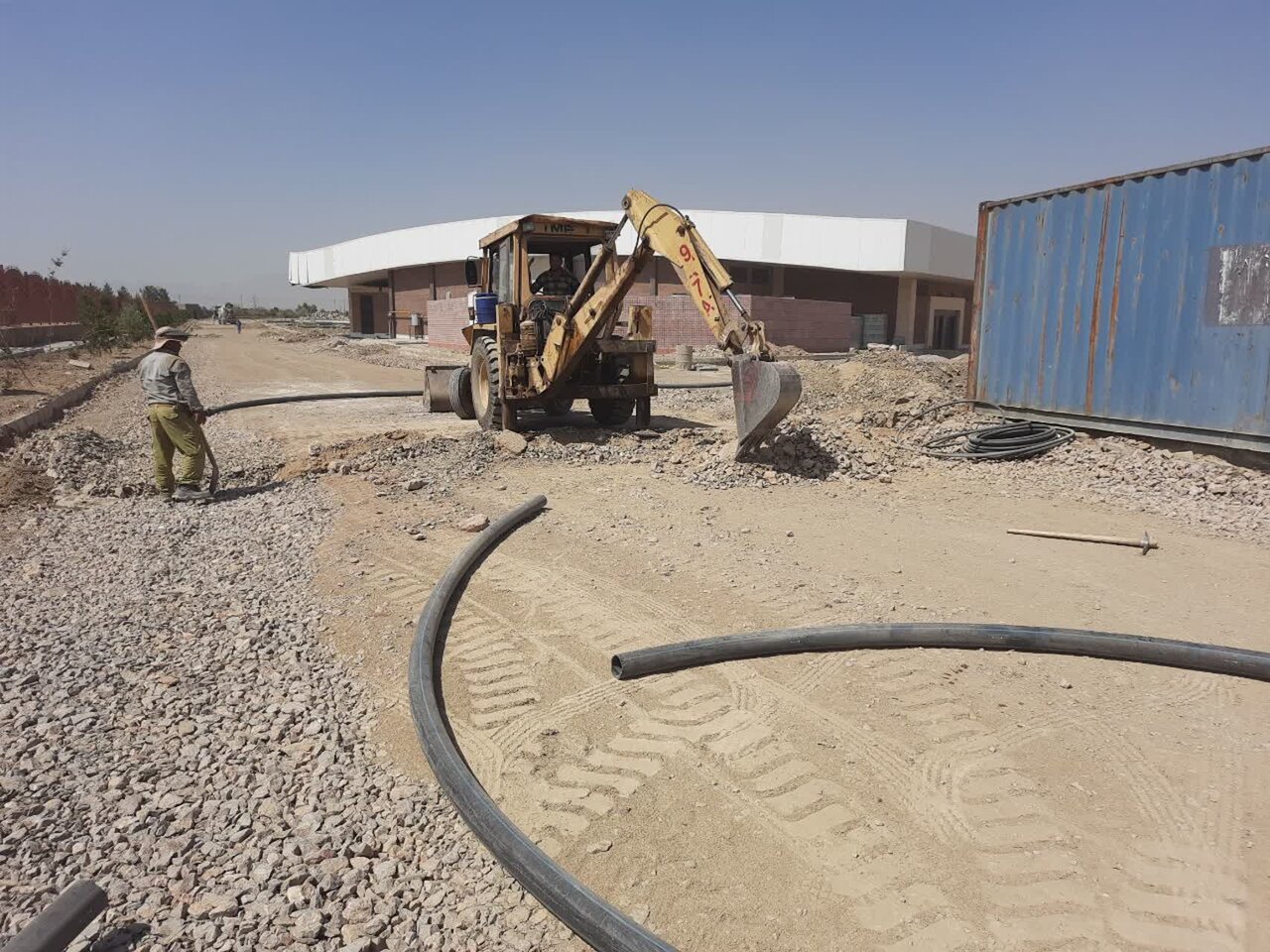 اجرای پروژه احداث پارکینگ و خیابانسازی در باغ ارغوان اصفهان