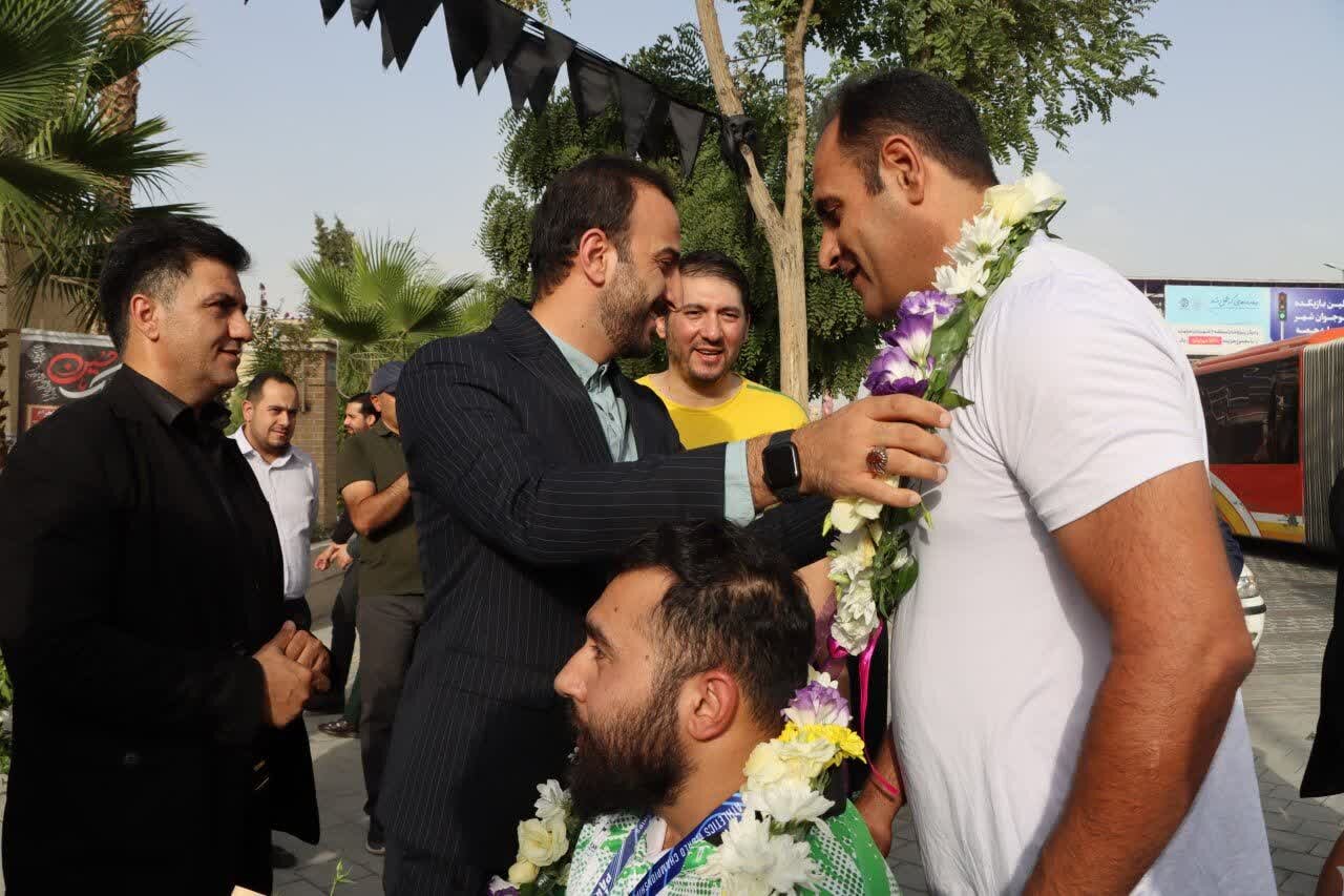 برگزاری مراسم استقبال از پارادوومیدانی کاران اصفهانی تیم ملی