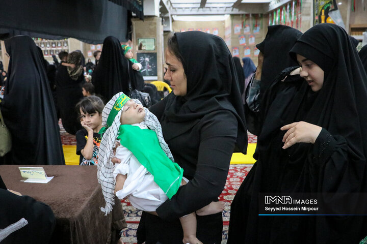 مراسم شیرخوارگان حسینی در مشهد