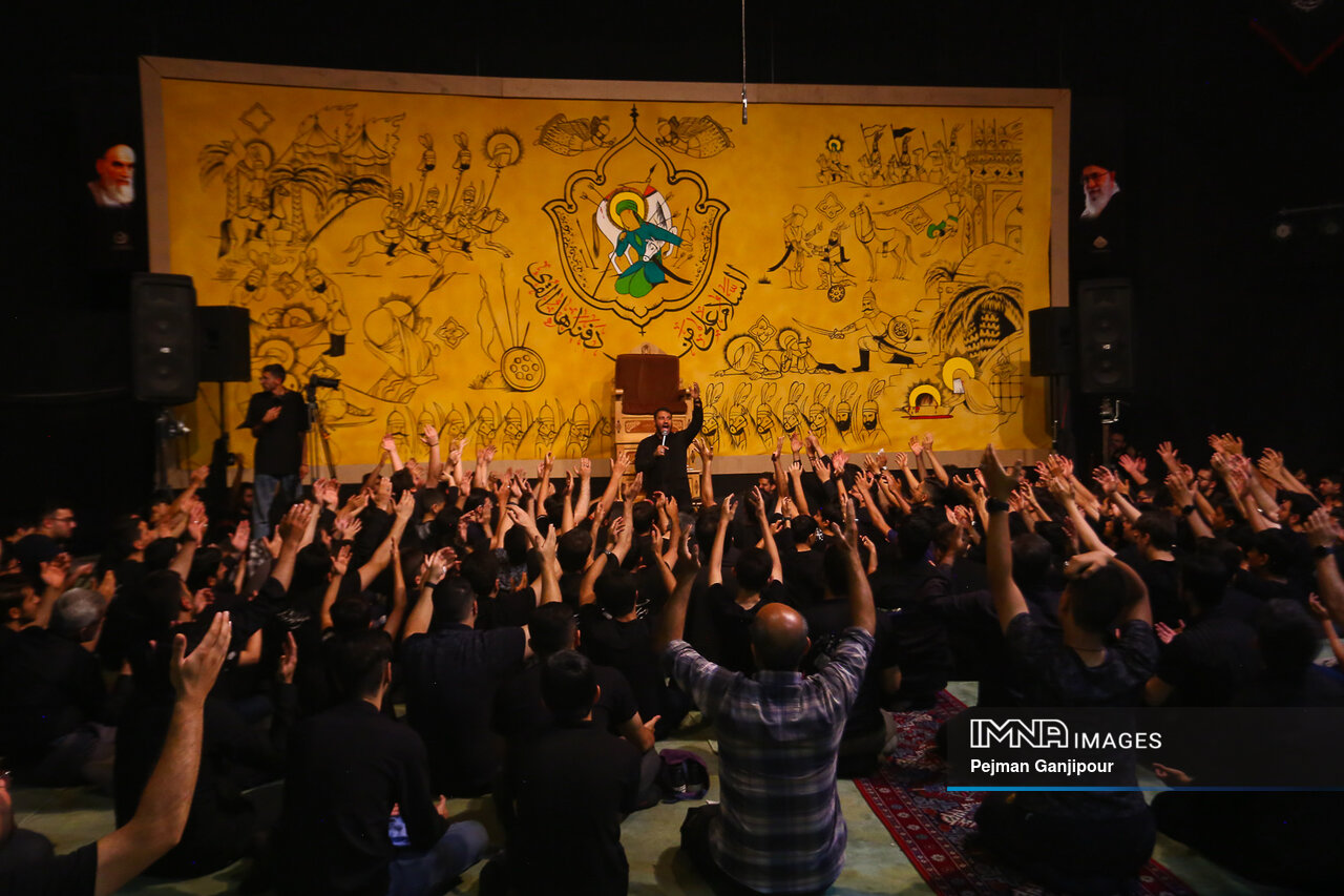 روایتی از ۲۸ سال عزاداری دانشجویی برای سیدالشهدا/ آغوش حسین(ع) برای همه باز است