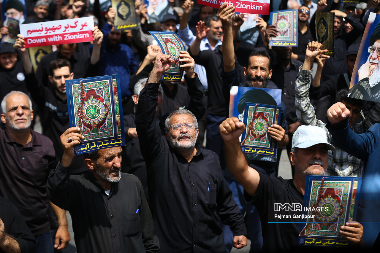 نوای «لبیک یا قرآن» در ایران اسلامی طنین‌انداز می‌شود