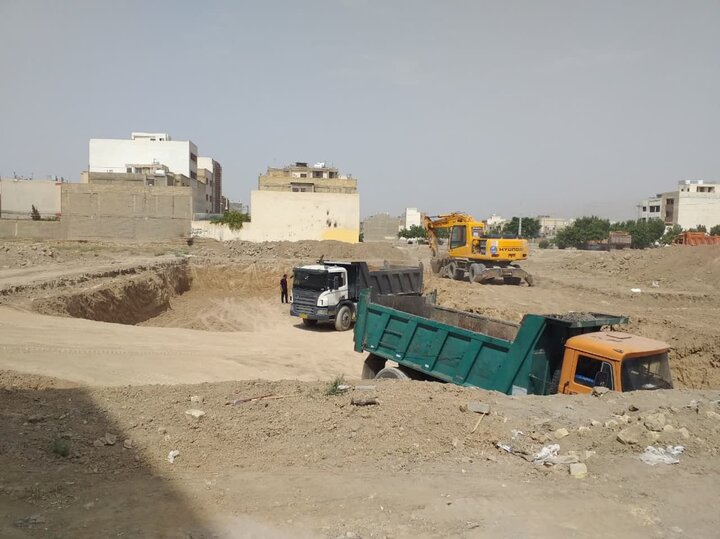 عملیات خاکبرداری قطعه پنجم رینگ ترافیکی شهر مبارکه آغاز شد