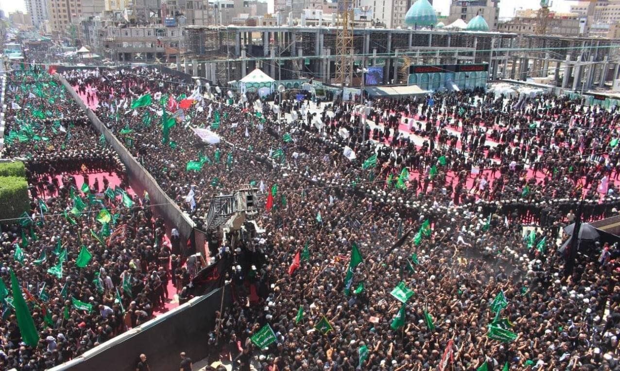 حرم امام حسین (ع) برای حضور دسته عزاداری طویریج آماده شد+ تصاویر و فیلم