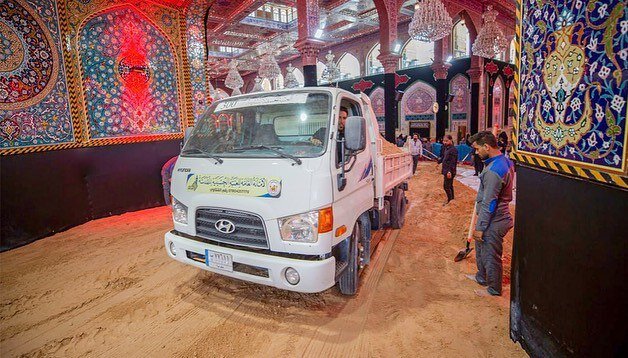 حرم امام حسین (ع) برای حضور دسته عزاداری طویریج آماده شد+ تصاویر و فیلم