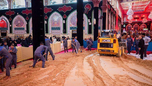 حرم امام حسین (ع) برای حضور دسته عزاداری طویریج آماده شد+ تصاویر و فیلم