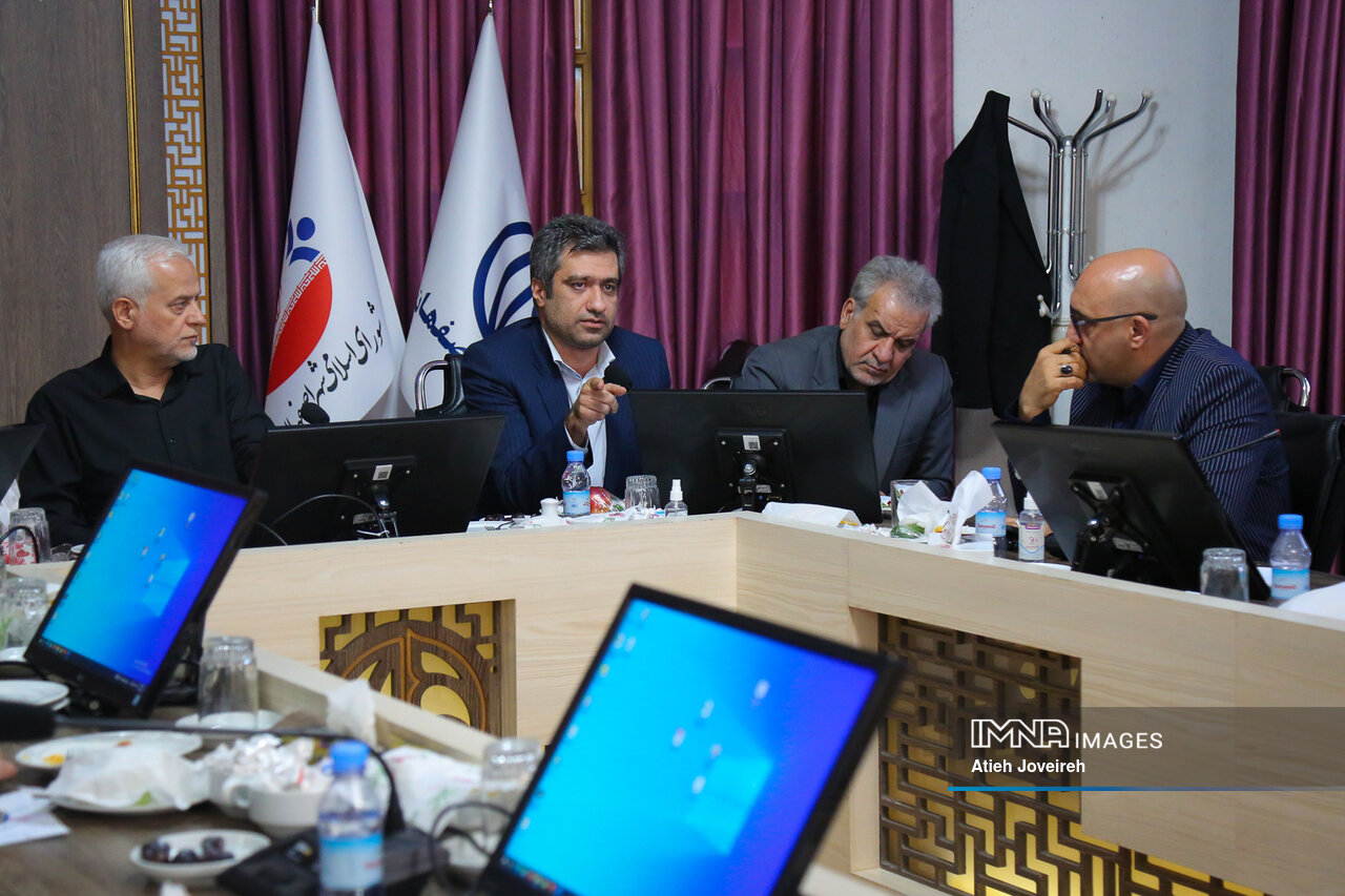 گپوگفت بیواسطه انبوهسازان مسکن با شهردار اصفهان