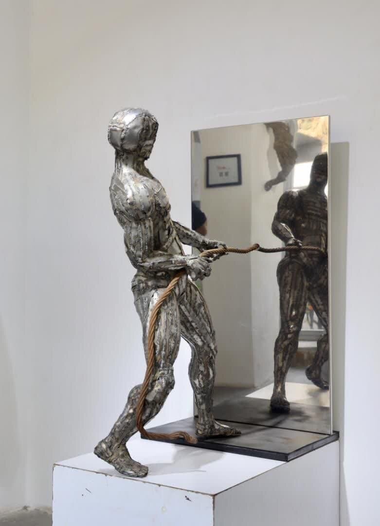 بیان ایدئولوژی ذهنی هنرمندان در نمایشگاه مجسمه‌های «انسان و…»