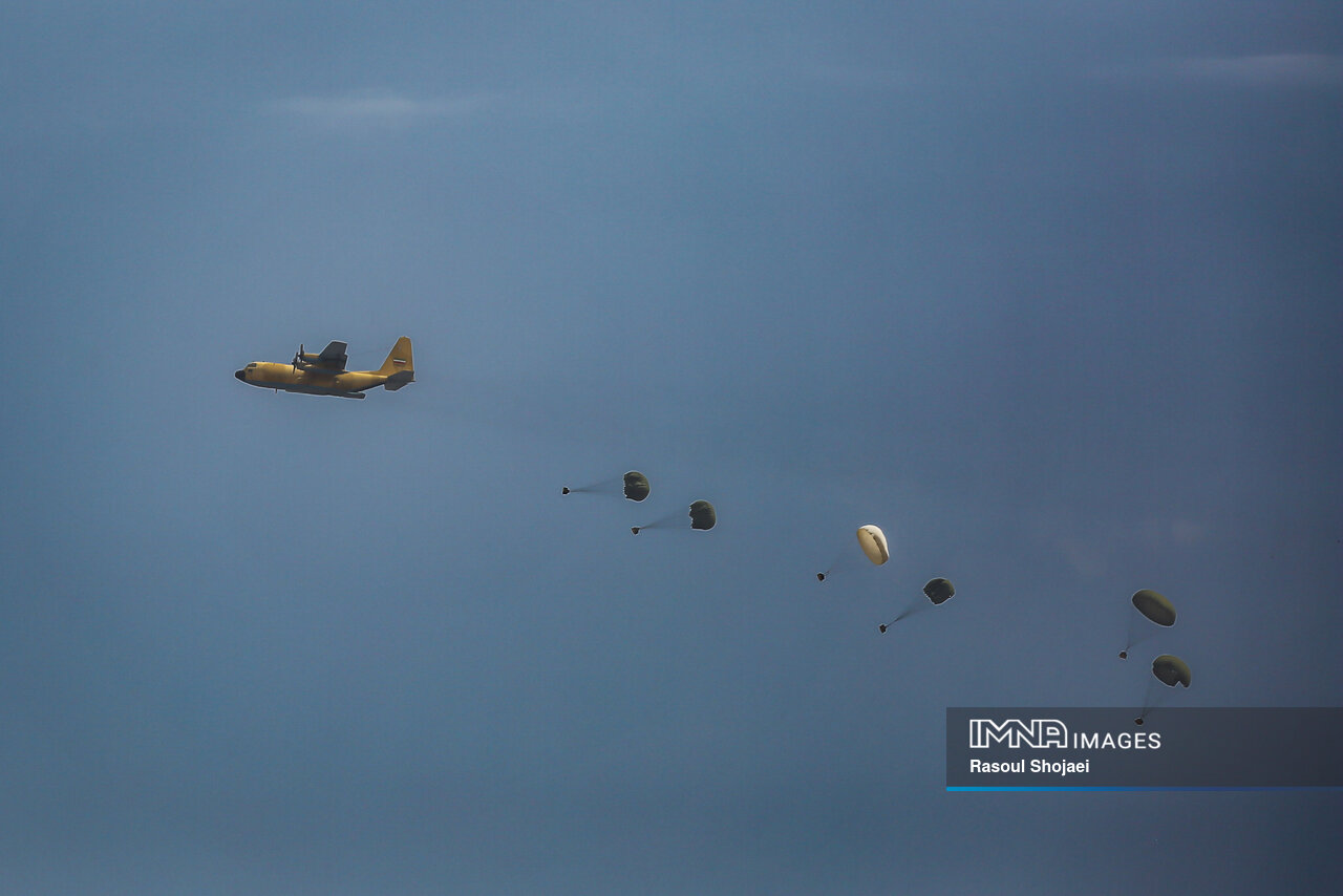 تیزپروازان ارتش, بر فراز آسمان امن ایران