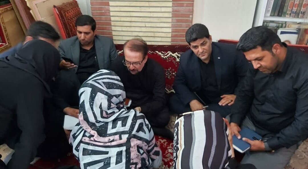 کاروان خدمت شهرداری کرمانشاه به سراب قنبر رسید