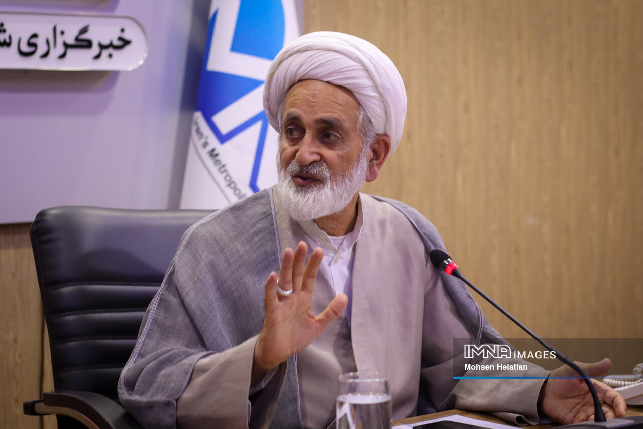 انتخابات در کلام امیرالمومنین(ع) / از بیعت مردم تا حضور پای صندوقهای رای