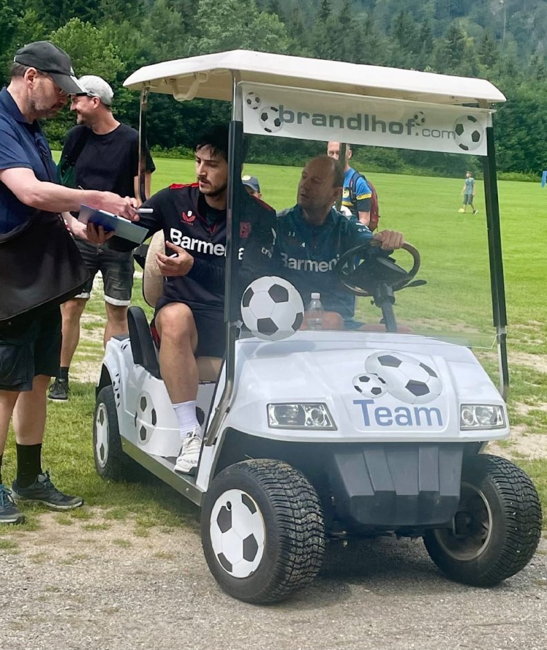 سردار آزمون مصدوم شد+عکس