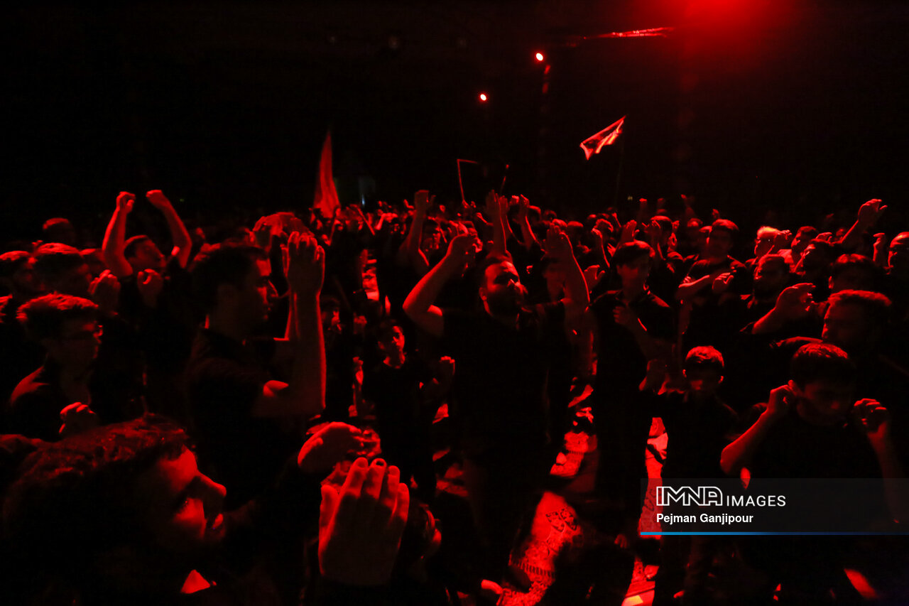 حسینیهای به وسعت ایران+ تصاویر