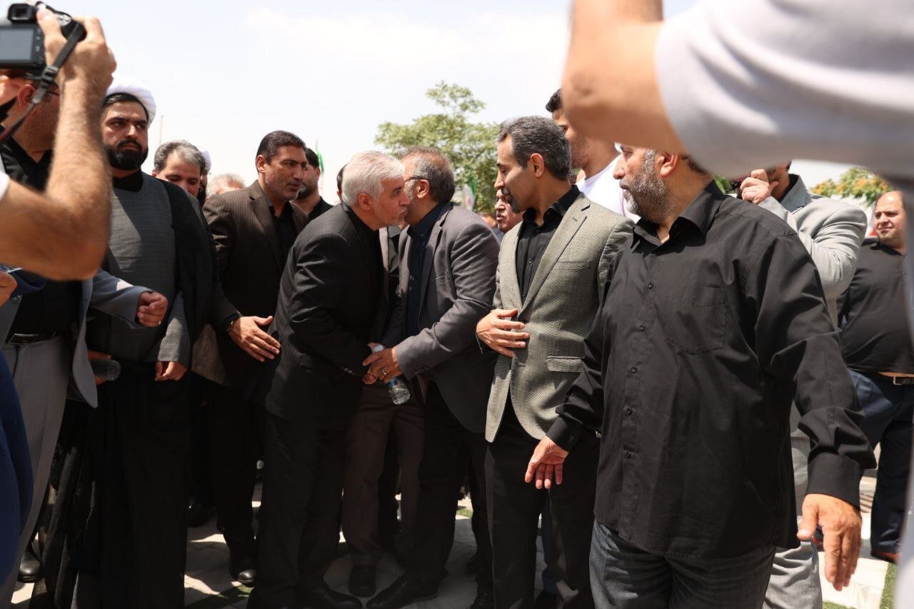 وزیر ورزش بیتوجه به حواشی استعفا/حضور سجادی در مراسم عزاداری محرم +عکس و فیلم