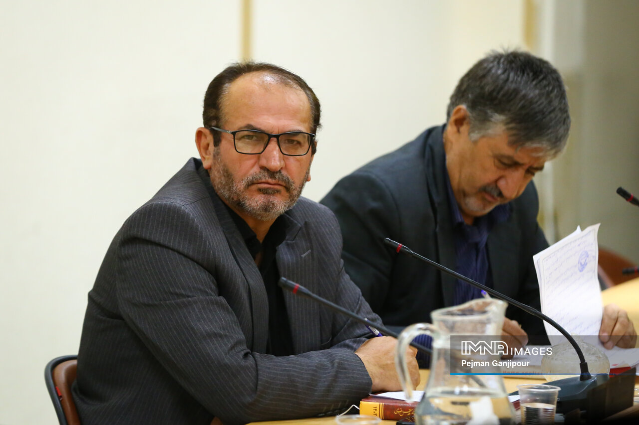 ضرورت ساماندهی ورودی شهرها / جادههای شهرستان نجفآباد کددار شود